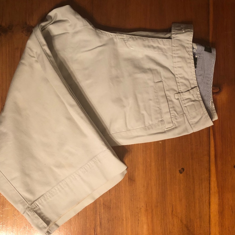 Eddie Bauer cropped pants